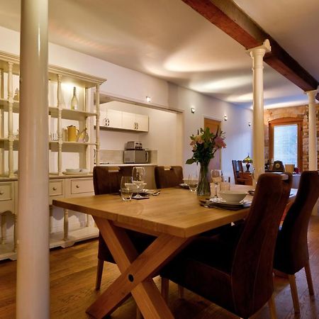Stylish Town Centre Stay - 2-Bed Luxury Suite With Wifi Stamford Exterior foto