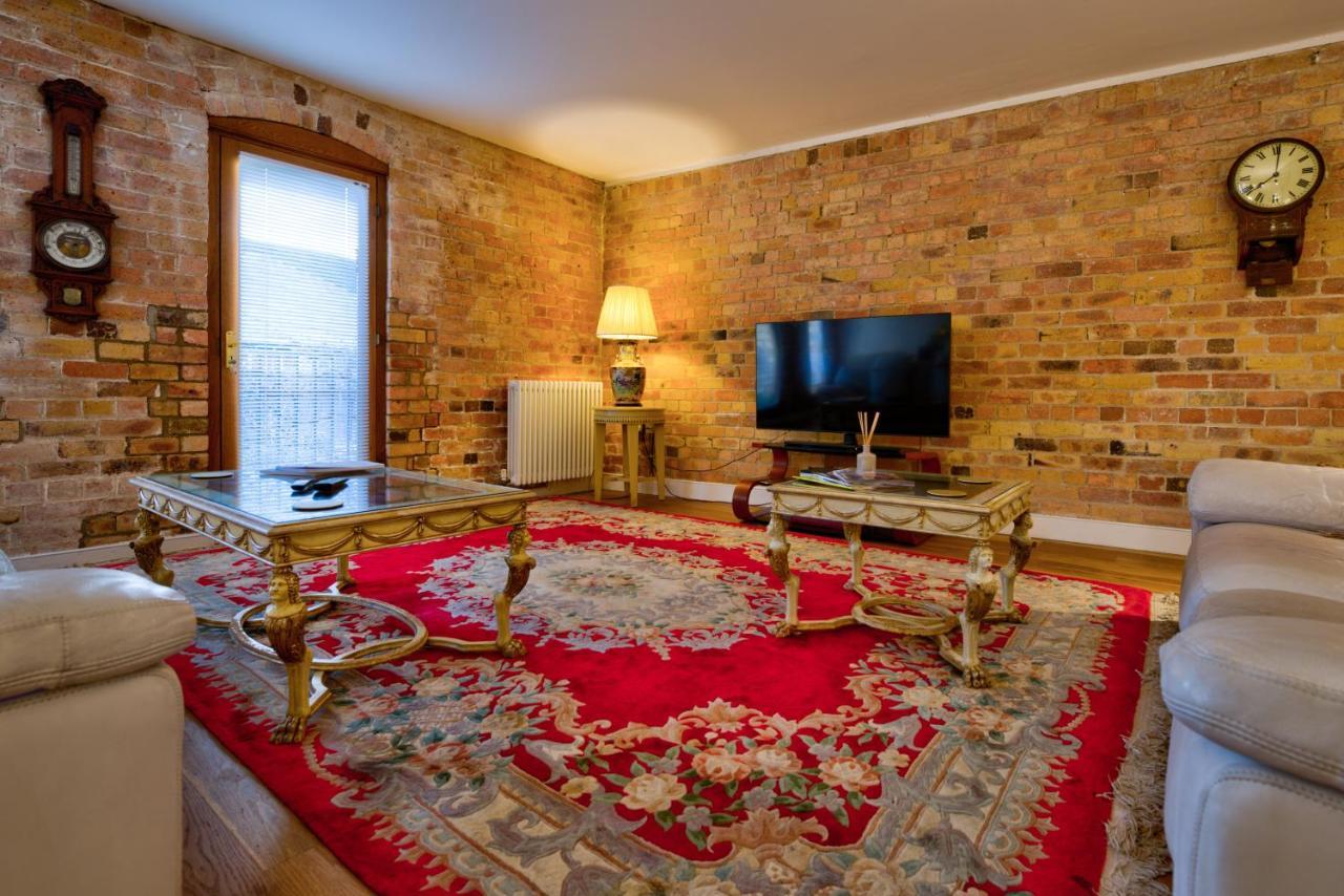 Stylish Town Centre Stay - 2-Bed Luxury Suite With Wifi Stamford Exterior foto