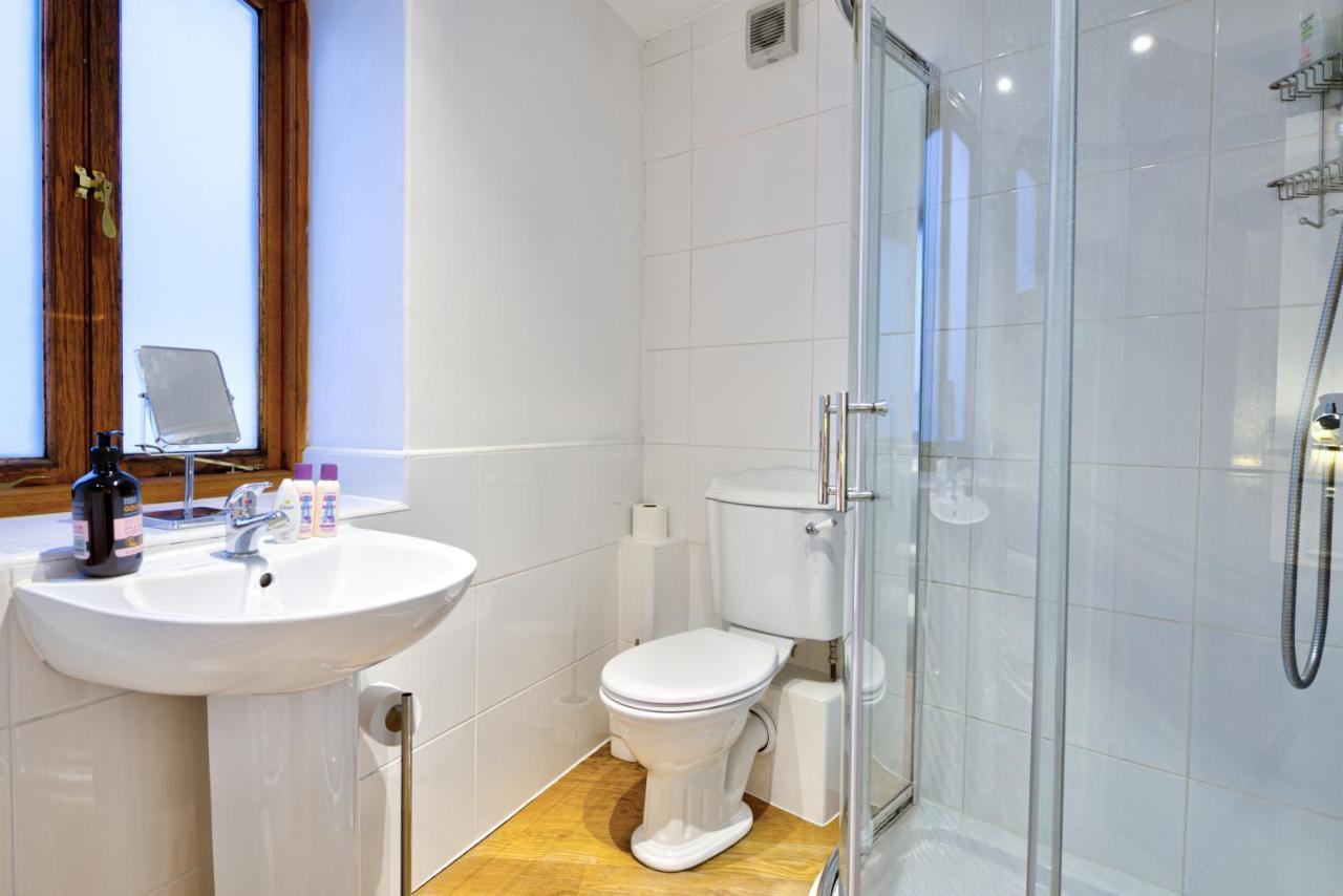 Stylish Town Centre Stay - 2-Bed Luxury Suite With Wifi Stamford Exterior foto