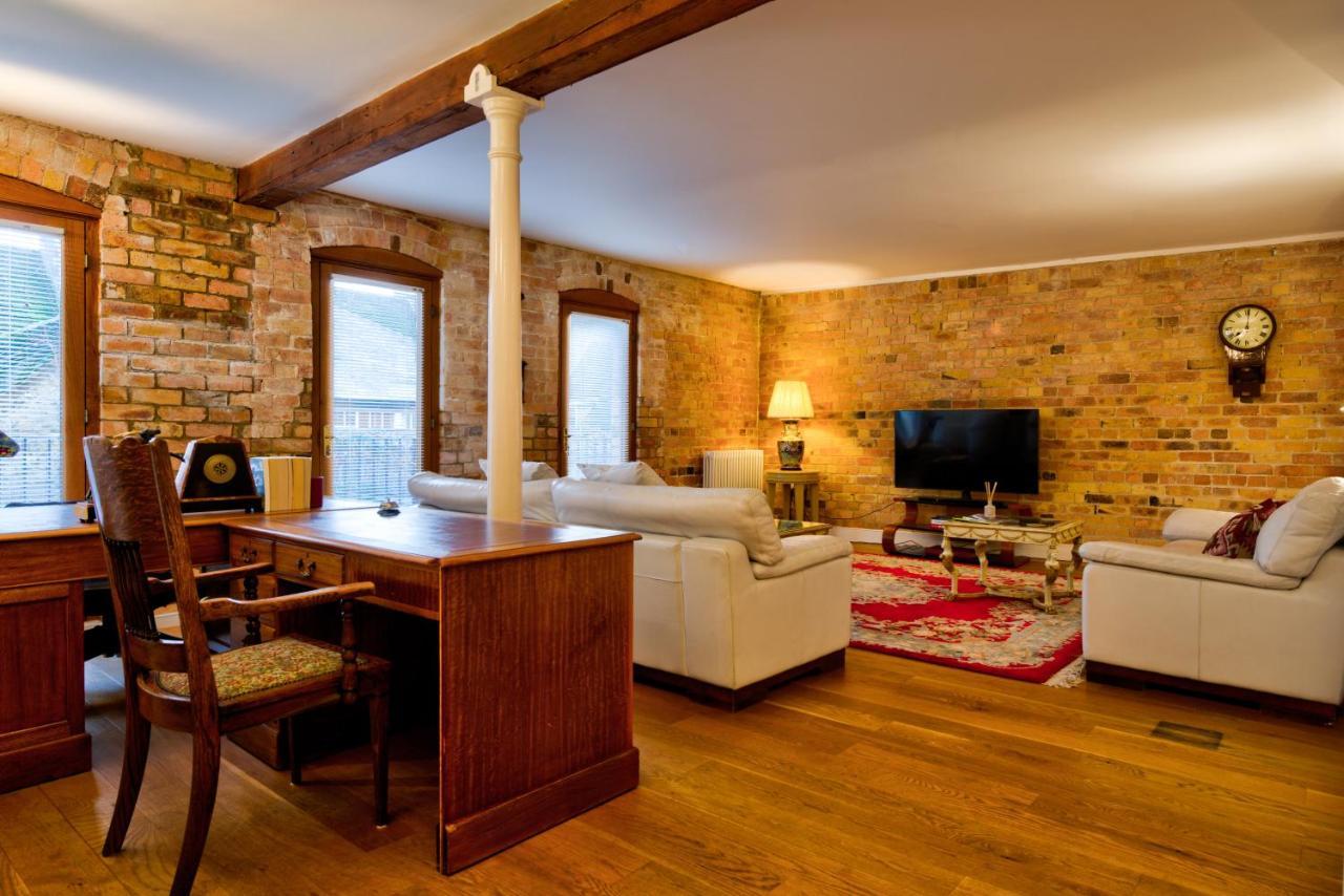 Stylish Town Centre Stay - 2-Bed Luxury Suite With Wifi Stamford Exterior foto